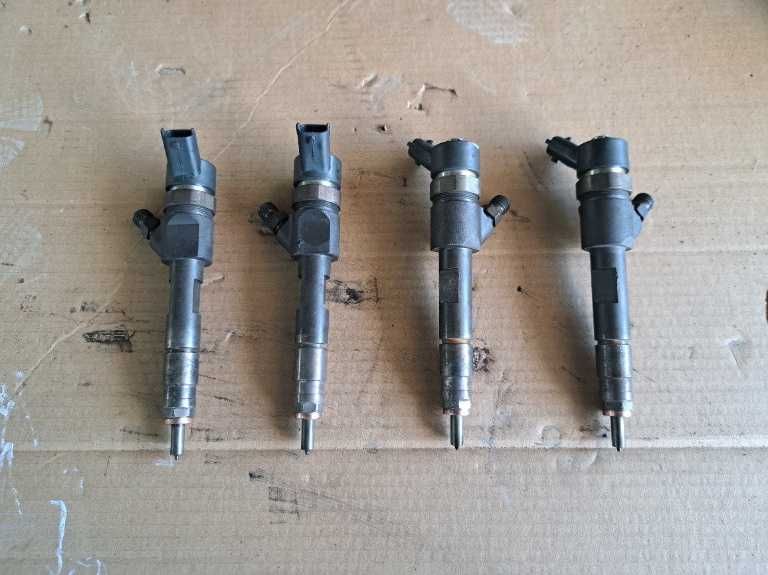 Injector / Injectoare Bosch Suzuki Grand Vitara JT 1.9 DDiS / Renault Megane Laguna 1.9 dCi OEM 15710-67JG0