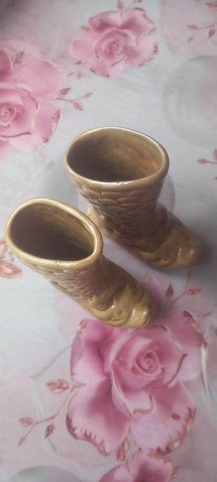 Suvinir etikla sotiladi