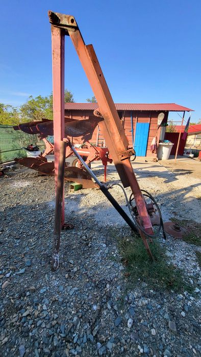 Macara pentru tiranti cu cisterna