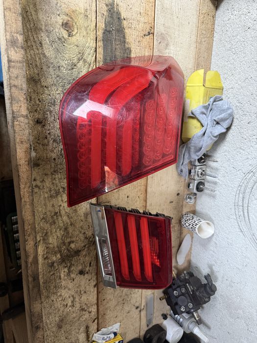 Tripla stanga dreapta aripa/portbagaj (haion) BMW F01 Seria 7