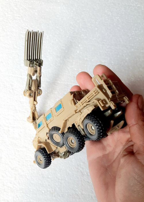 Figurină vehicul Transformers Bonecrusher Hasbro 2019