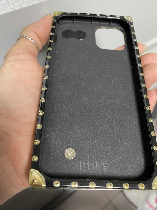 Чехол б/у на айфон 11 pro