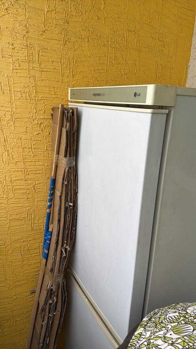 Продам стиралку и холодильник