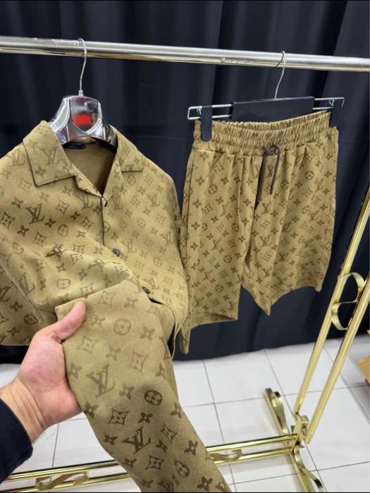 Compleu LOUIS VUITTON 2026