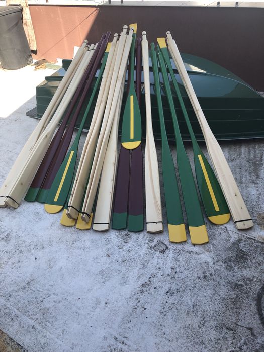 Vasle barca de pin si furcheti.