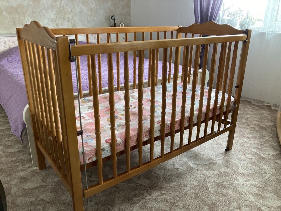 Чисто нови детски дървени кошари от масив (бук) .