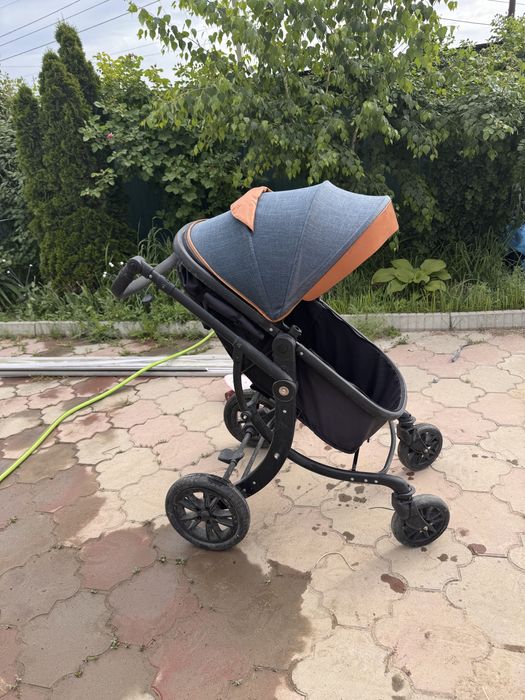 Продам большую коляску
