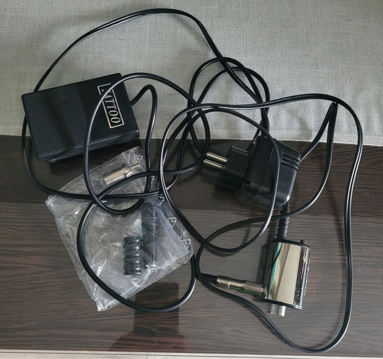 Aparat de tatuaj fata corp