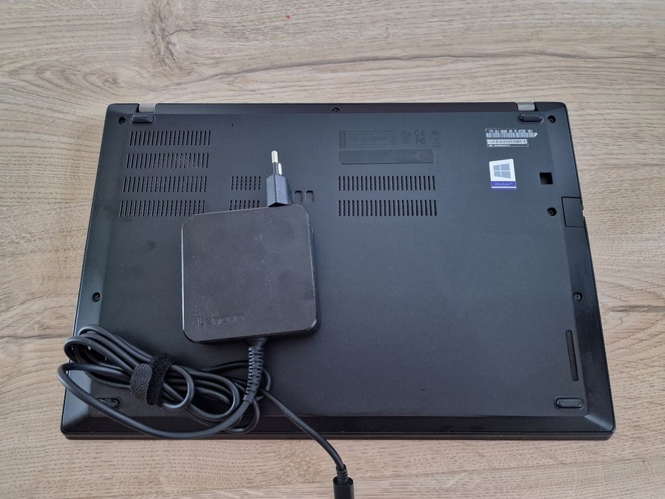 Laptop lenovo t480s, i7, 2560x1440