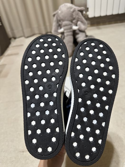 Детски зимни кожени боти обувки на Колев 34 и 35 номер