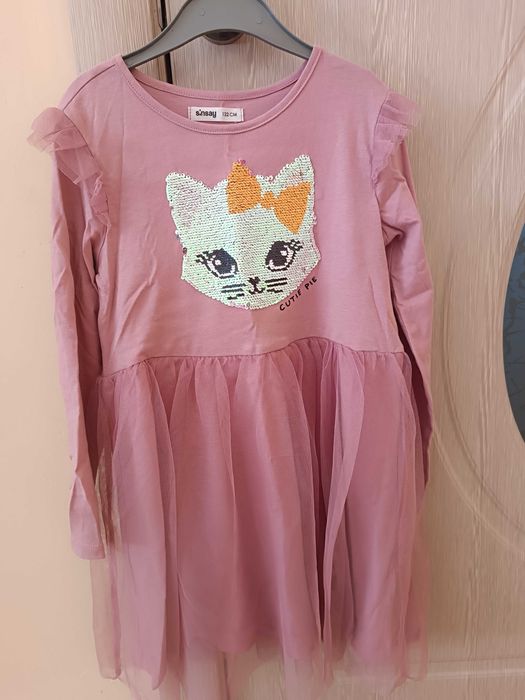 Роклички с дълъг и къс ръкав