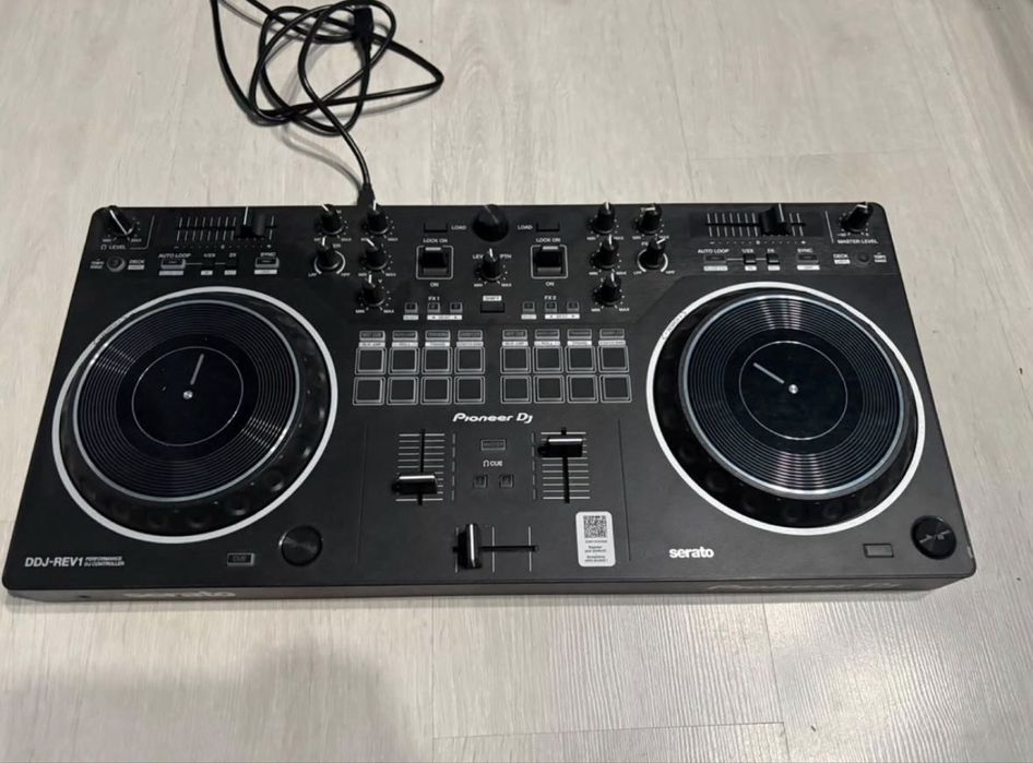 Consola Pioneer DDJ REV1