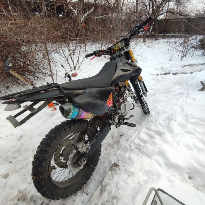 Продам эндуро на полном ходу