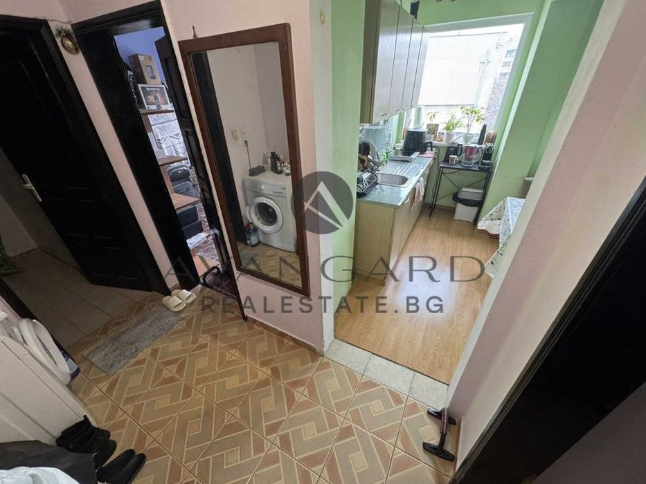 Продава се Тристаен апартамент в Пловдив, Център - 51 кв.м за 1800 €/кв.м - Снимка #8