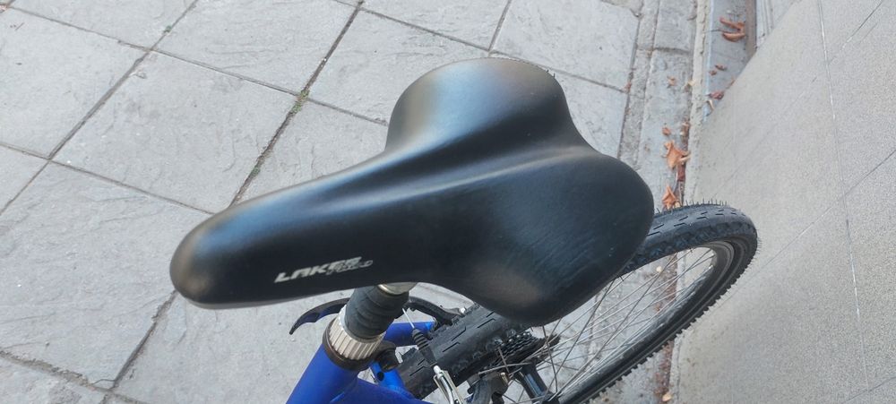 Продавам немски алуминиев велосипед 28 цола,46 см