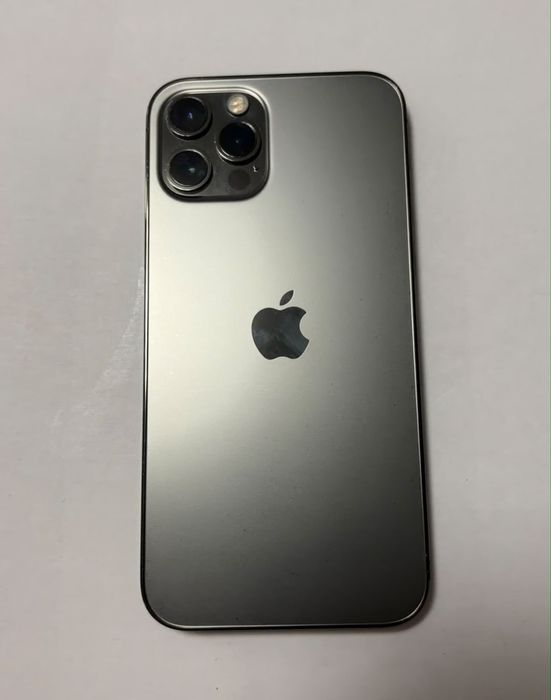 Iphone 12 pro in stare foarte buna