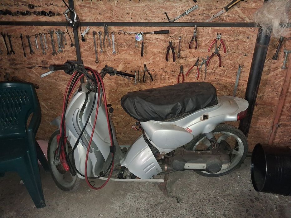 Scuter 50 aprilia scarabeo