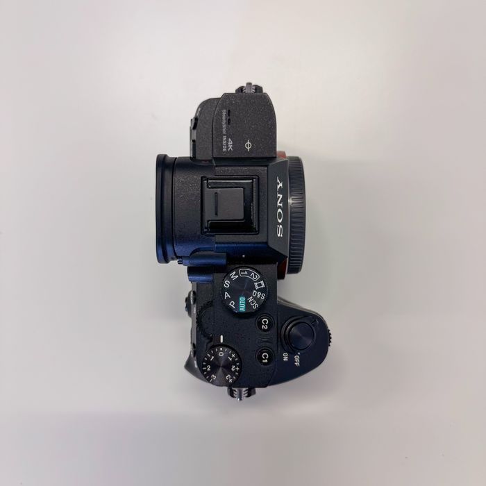 Aparat foto Sony A7III
