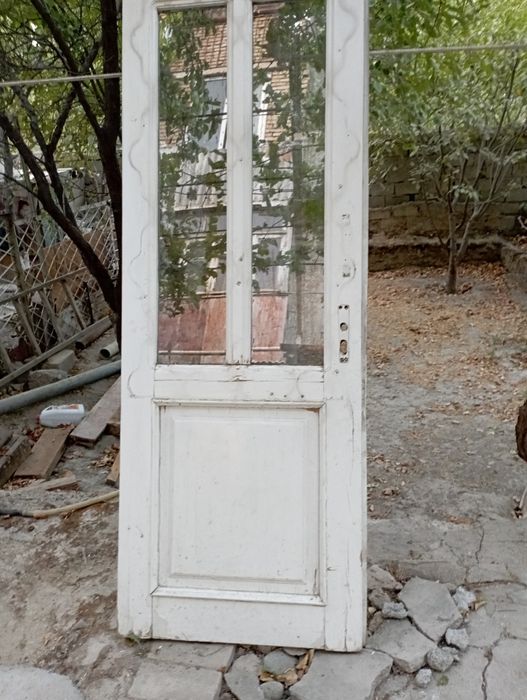 Дверь деревянные