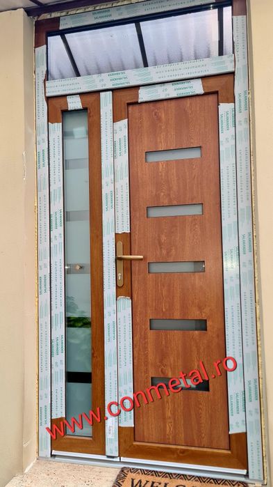 Uși pvc cu geam termopan