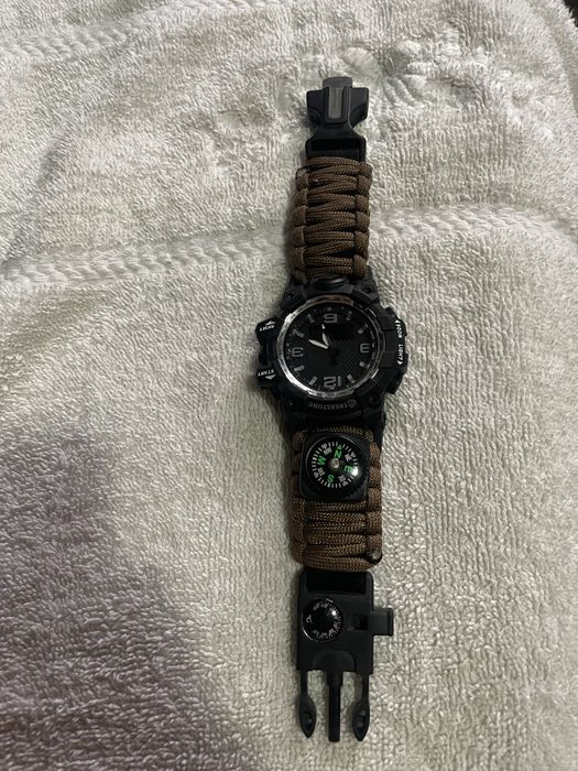 Ceas barbatesc, rezistent la apa, Military Army maro cu Bratara paracord, supravietuire, busola, fluier, taietor, aprinzator