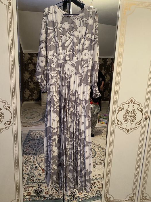 Платье вечернее