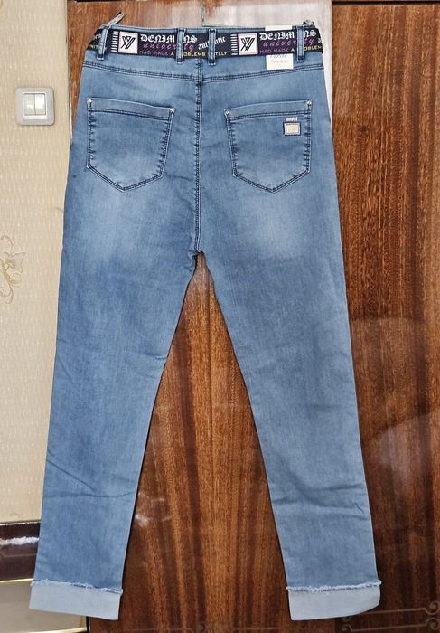 Продам джинсы женские