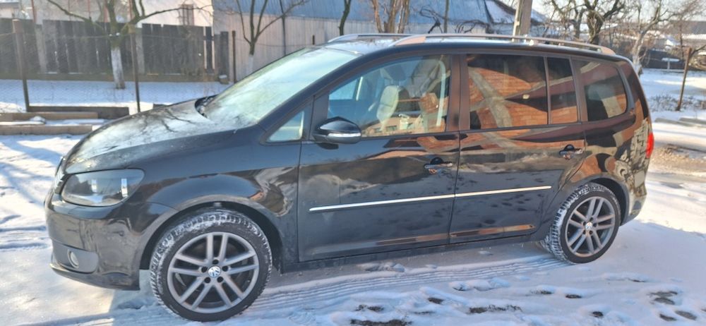 Volkswagen Touran 2011 2.0TDI 140 cp
