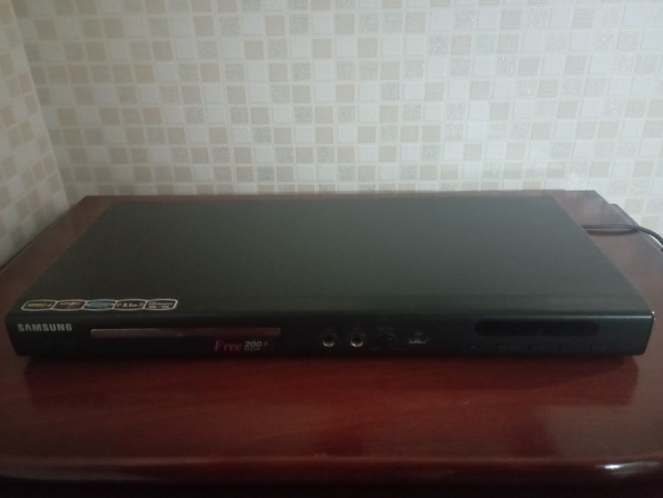 Продаётся DVD плеер