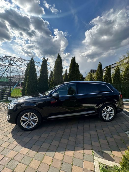 Audi Q7 e-tron plug in hybrid
