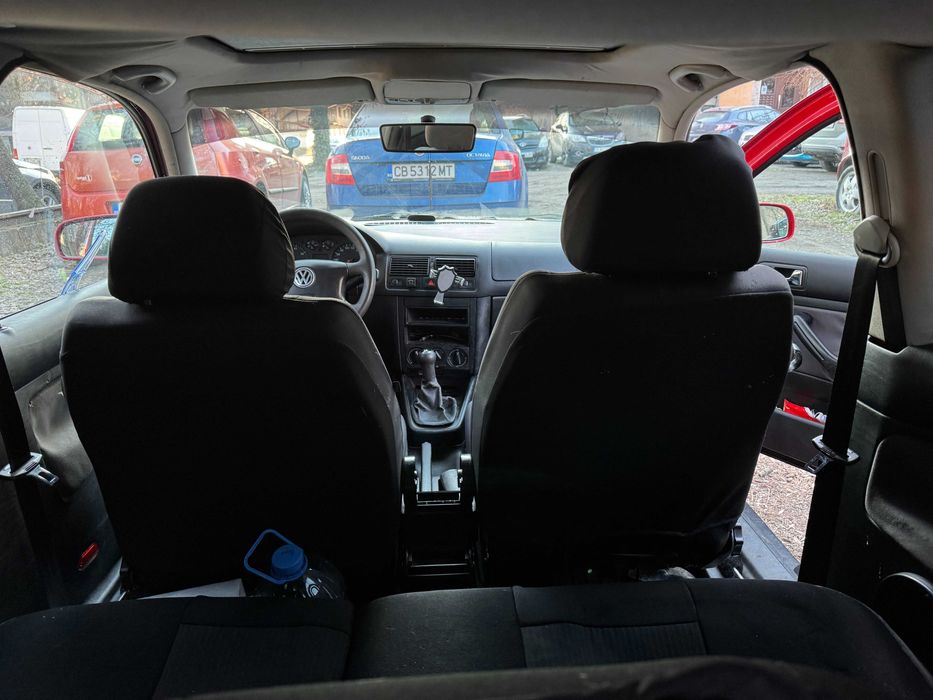 Кола VW Golf IV (4)
