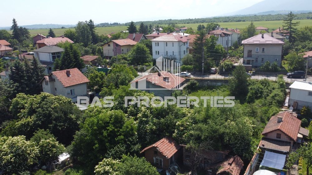 Продава се Къща в с. Иваняне, Област София-град - 162 кв.м за 1075 €/кв.м - Снимка #7