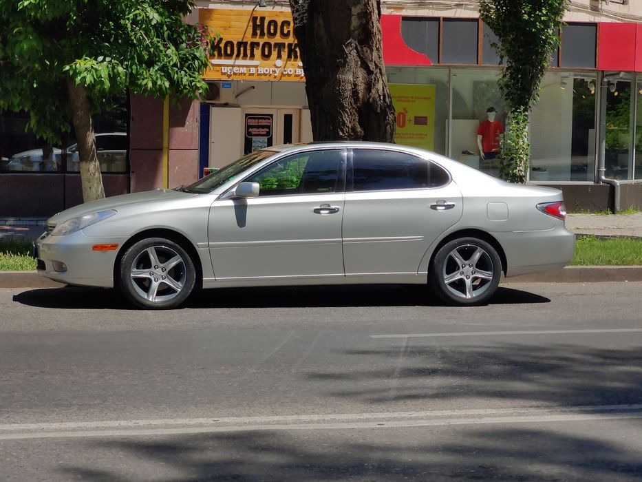Продам диски с шинами R17 от Lexus IS (Altezza)