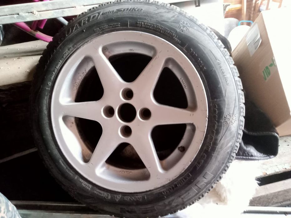 Продам Резину с титановым диском