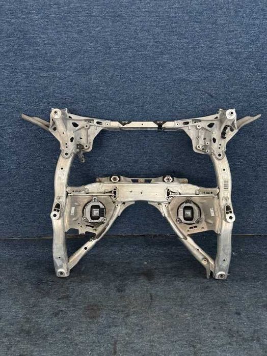 BMW Seria 5 G30 G31 Seria 7 G11 G12 2WD Jug / cadru motor
