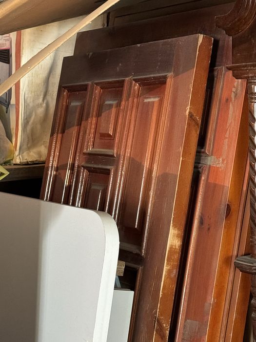 Продам межкомнатные двери размер 60