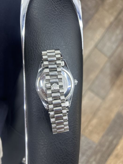 Часы Rolex с арабскими цифрами