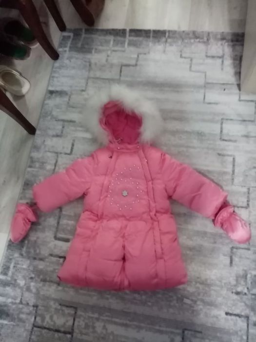Продается комбинезоны зимний и осенний