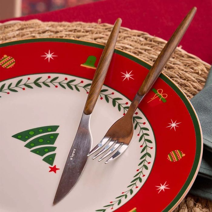 Коледен порцеланов сервиз