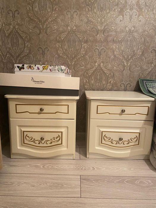 Продам срочно стул и стулья