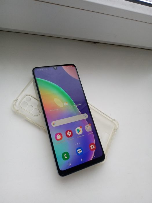 Samsung A31 продам