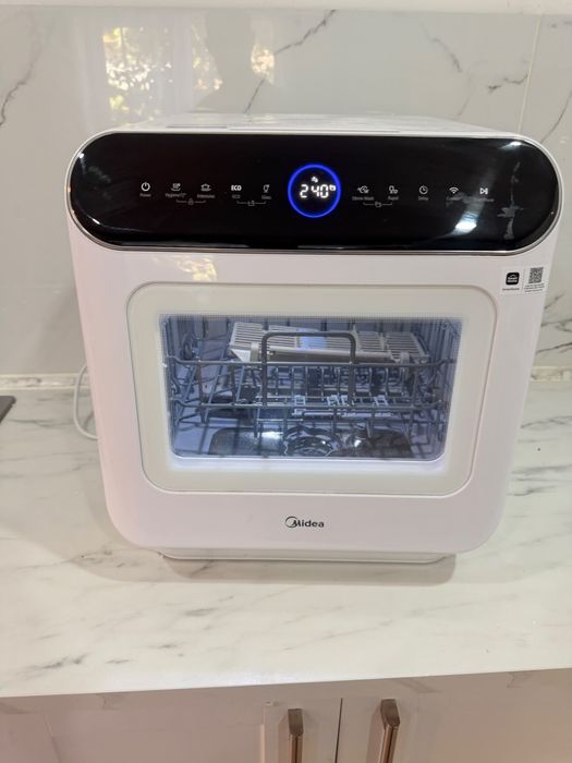 Mașină de spălat vase compactă Midea, mini / de banc, stare excelentă