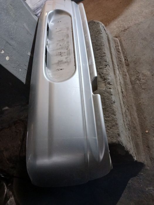 Продам бампер на ваз 2110