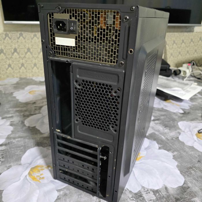 Блок питания Huntkey APFC600, 600W