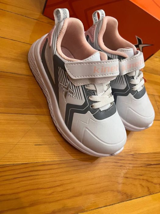 Продается кроссовки