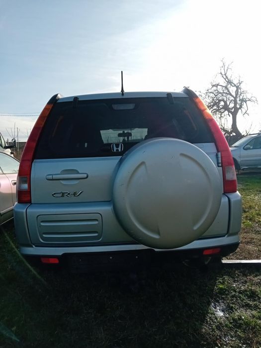 Продавам Honda CR V  на части