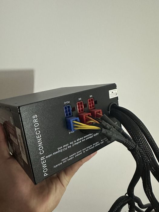 sursa 750 w perfect funcțională