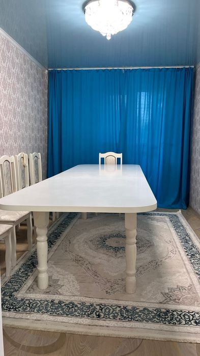 Продам стол и стулья...