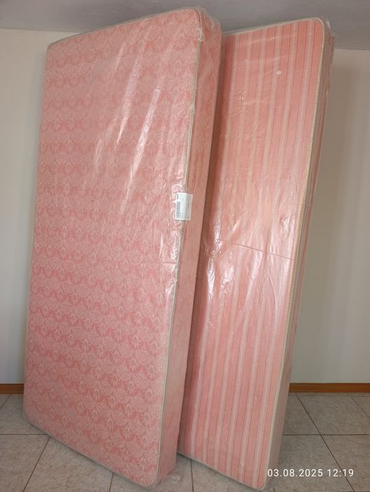 2 еднолицеви матрака 185/85