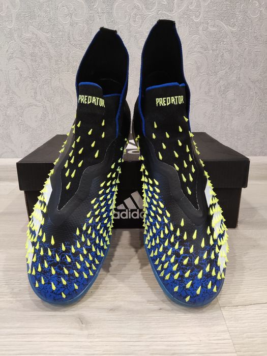 Бутсы (сороконожки)